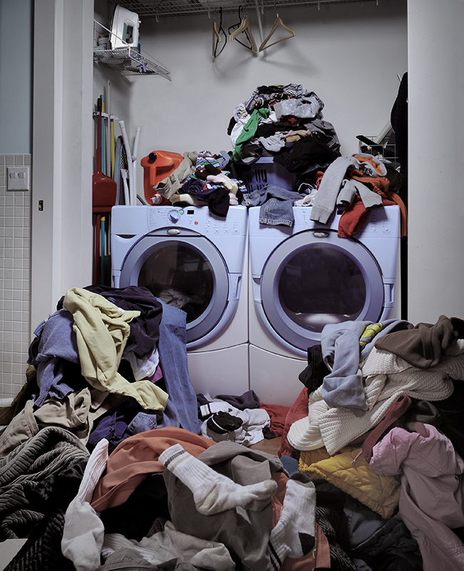 Overflowing of dirty laundry